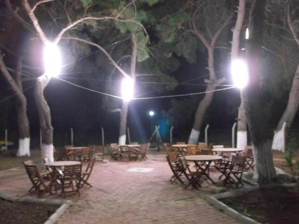Geyikli Herrara Bagian luar foto