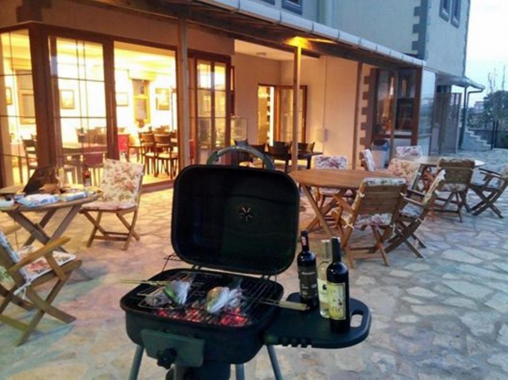 Geyikli Herrara Bagian luar foto