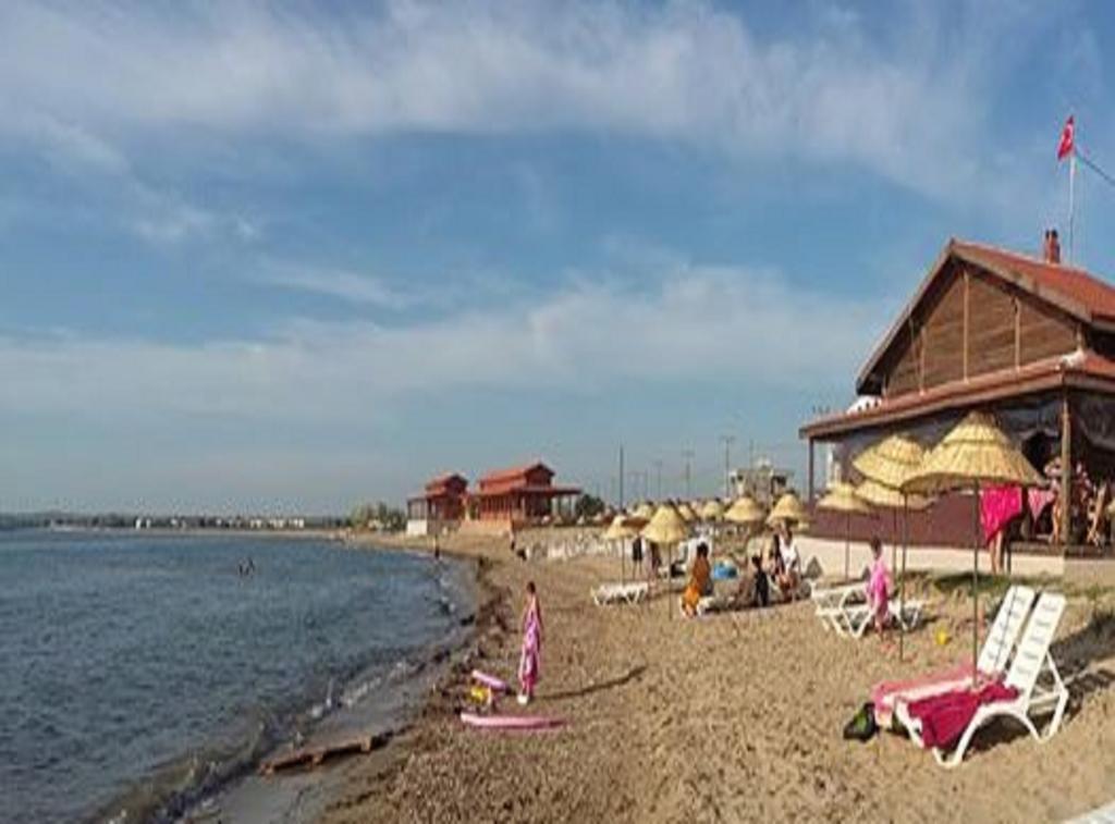 Geyikli Herrara Bagian luar foto