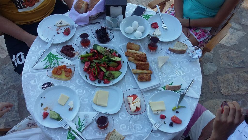 Geyikli Herrara Bagian luar foto